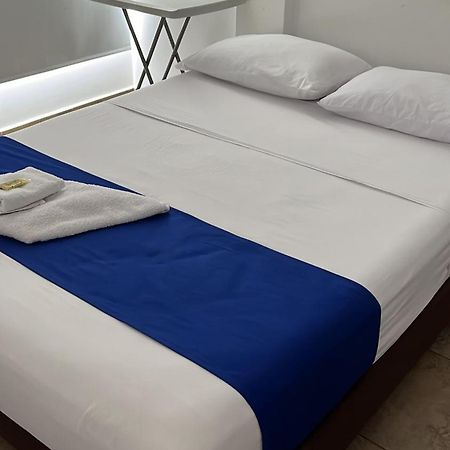 Hotel Puerto Azul Puerto Berrio المظهر الخارجي الصورة