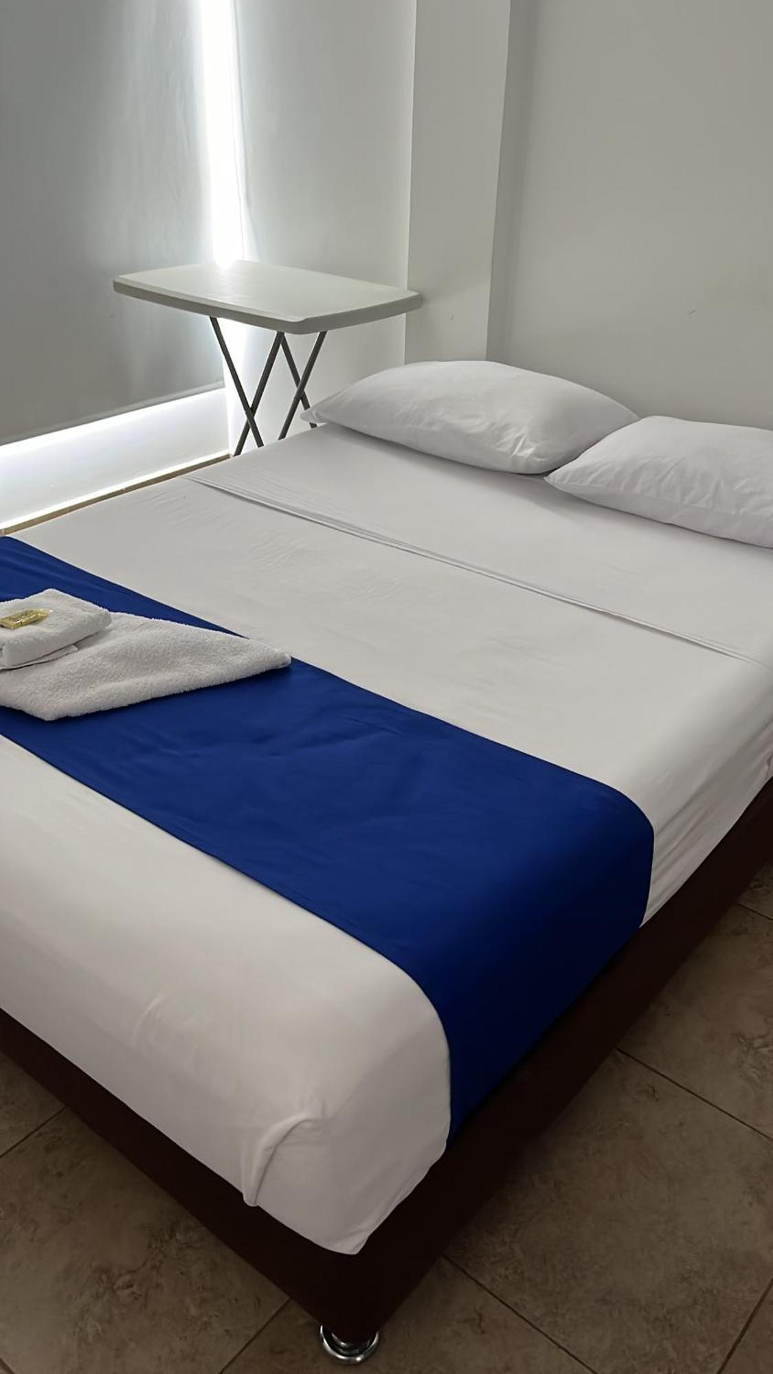 Hotel Puerto Azul Puerto Berrio المظهر الخارجي الصورة